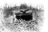 Poste de mitrailleuse allemand capturé près de Thélus, Avril 1917.