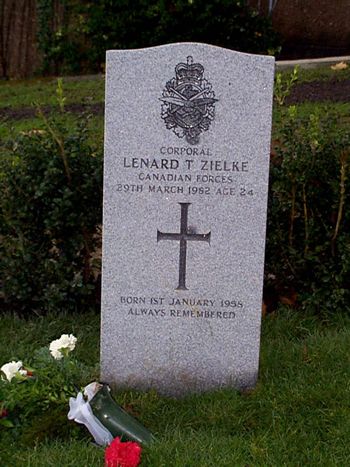 Headstone of Lenard Thomas Zielke