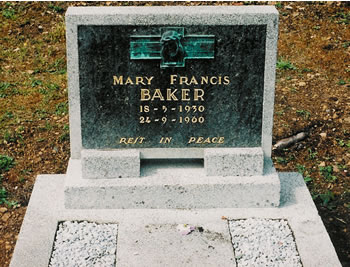 Pierre tombale de Mary Frances Baker