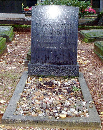 Original headstone prior to replacement in 2002<br>(Photo by Trevor Heavens)