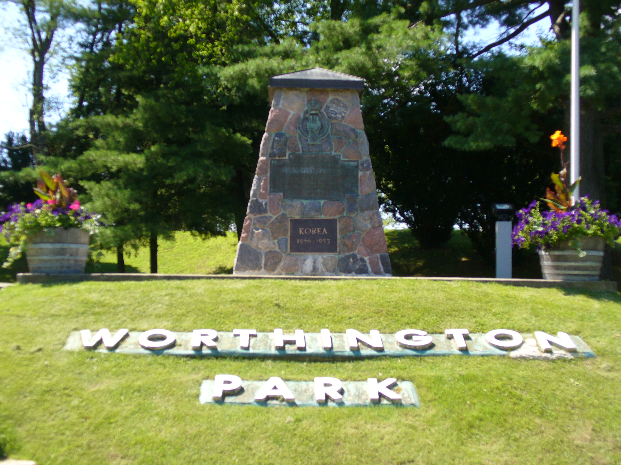 Monument commémoratif du Corps blindé royal canadien