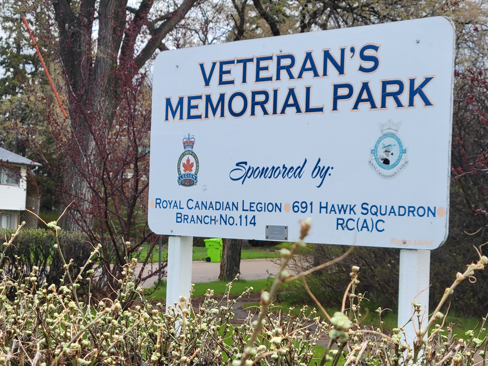 park sign