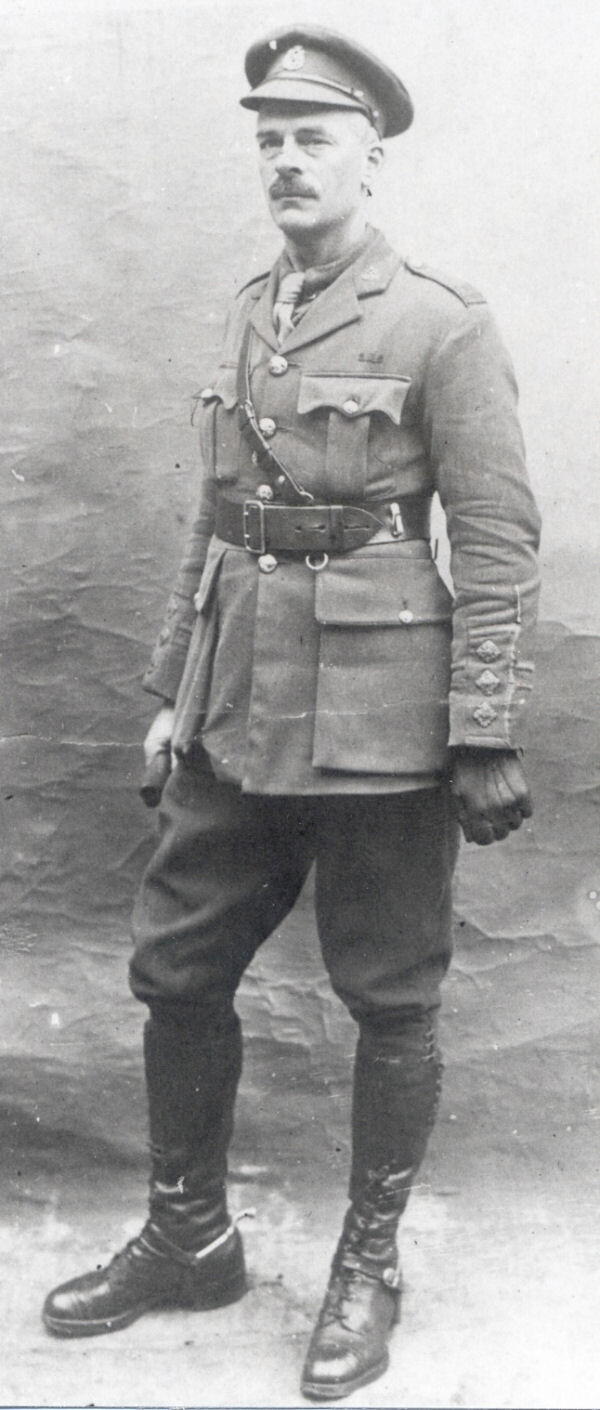 Photo of Oliver Travers