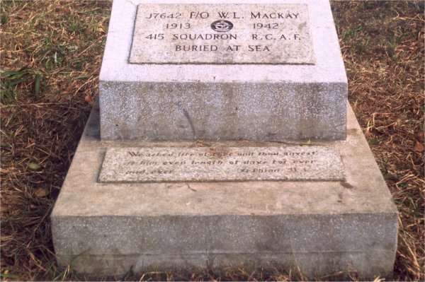Memorial gravemarker
