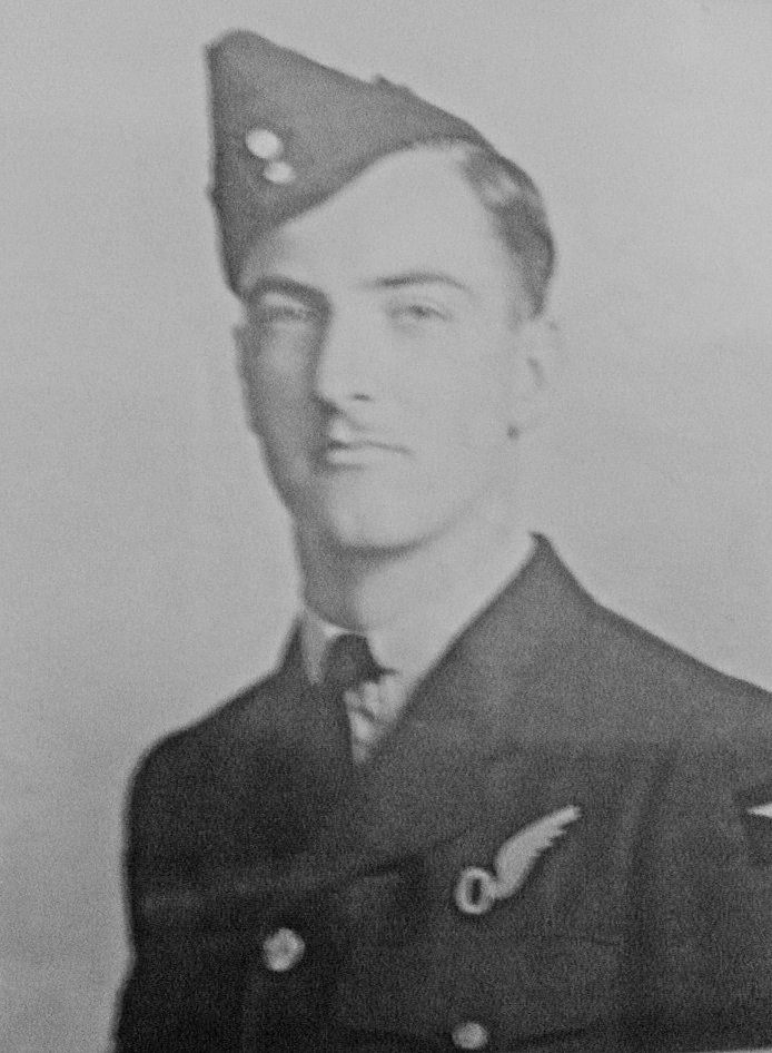 Photo of Gordon Lowe