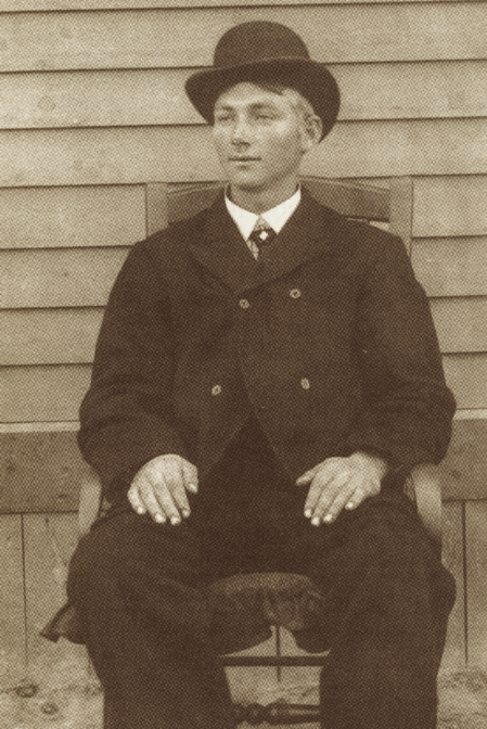 Photo of HENNING HENDRIKSEN HOLM