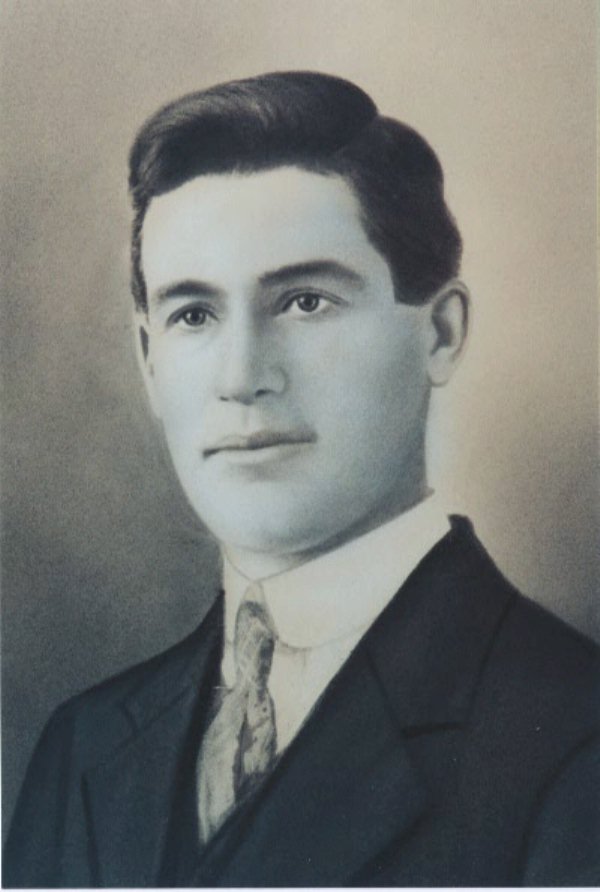 Photo of Andrew Lawson