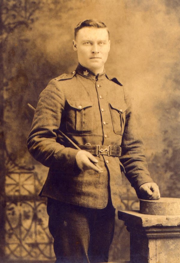 Photo of Arnold Leonard Davidson