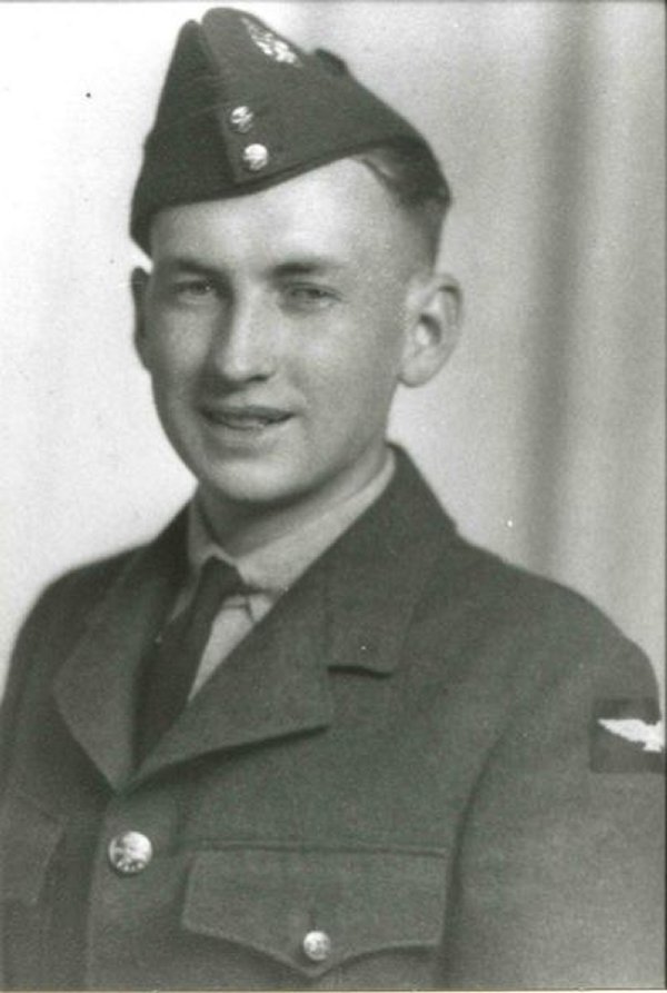 Photo of William Robert Hawthorne