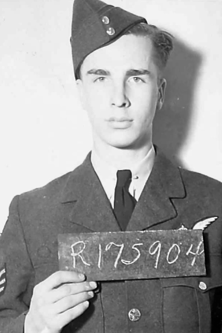 Photo of Lorne Barrie Hewer