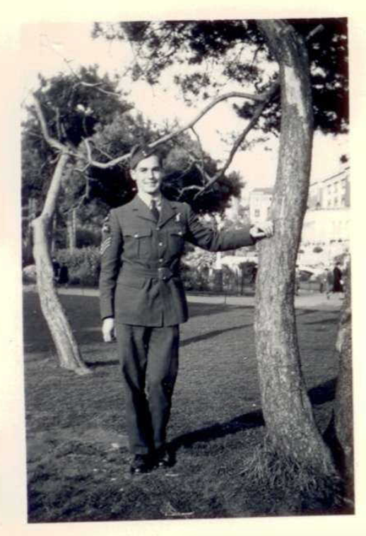 Photo of GORDON ALVRY PEARCE