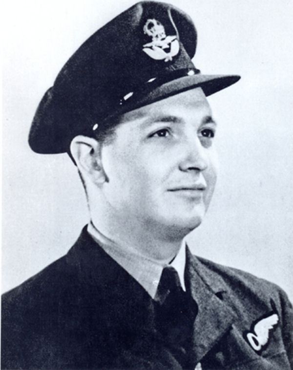 Photo of Dennis MacDonald Sim