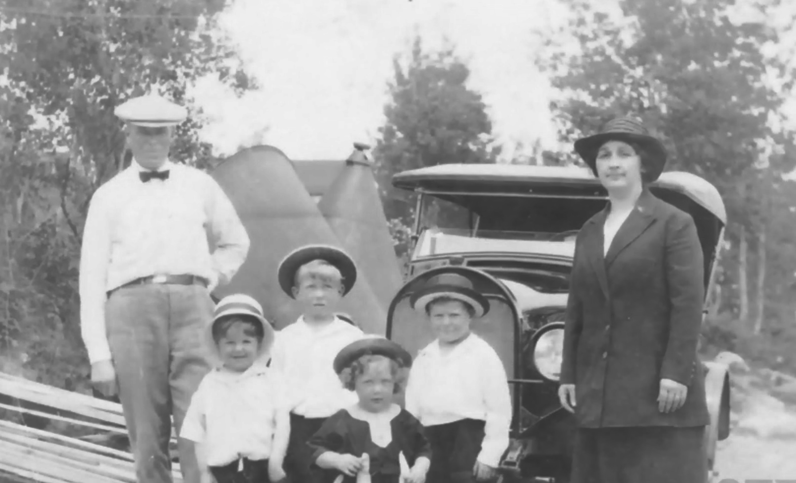 Photo of HUGH COLES MACMILLAN