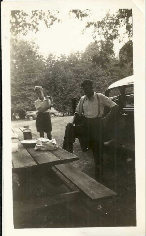 Photo of George Jones and Elton Ireland