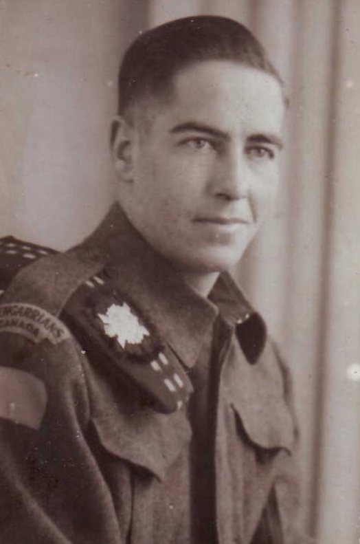 Photo of DONALD GORDON MCGILLIVRAY