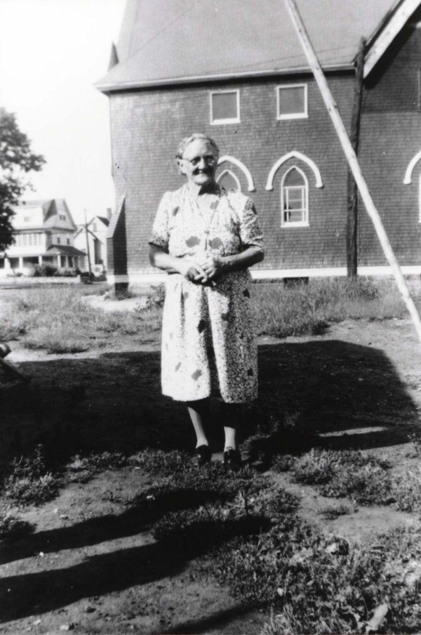 Photo of Jane McGregor (mother)