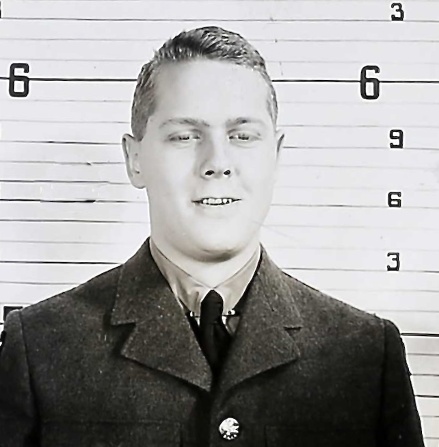 Photo of FRANK MACDONALD THOMAS