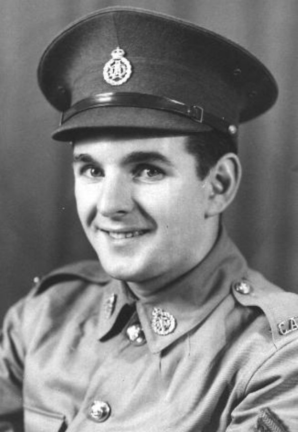 Photo of Arthur (Frank) Devine