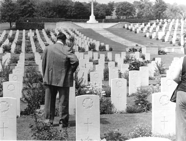 Photo of Daniel J. MacDonald