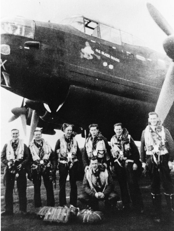 Pilot Officer, AG (Air Gunner), Harold James Hurley, J/19164, (Second from the left)