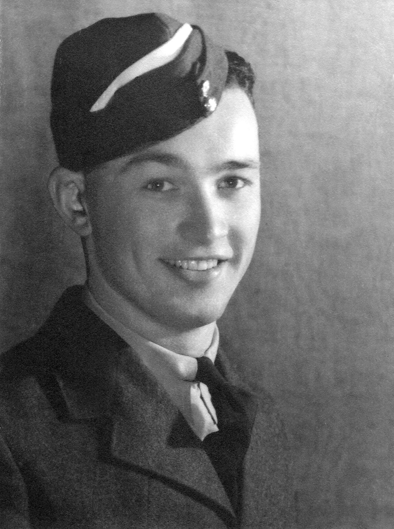 Photo of COLIN HARVEY MCINNES