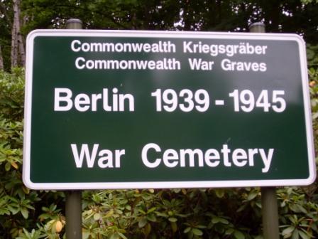 Berlin 1939-1945 Cemetery Sign