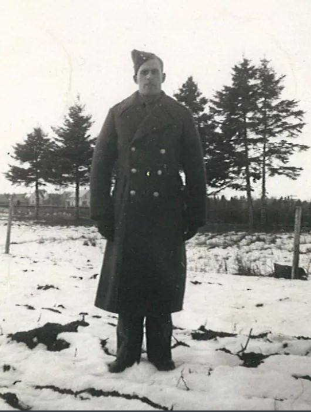 Photo of ROBERT LESLIE VINCENT