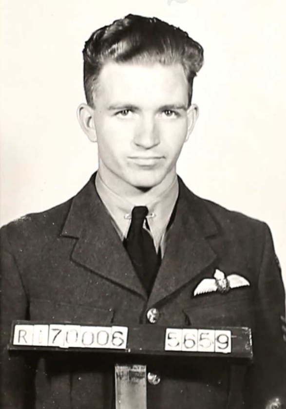 Photo of GORDON LESLIE PIPRELL