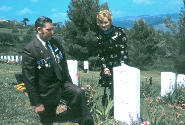 Photo of Daniel MacDonald and his wife