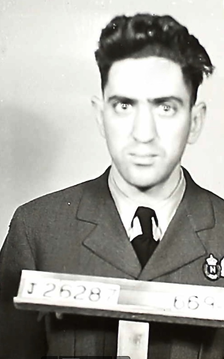 Photo of Leonard Gold