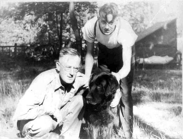 Photo of Leslie Roy Dyment with Uncle Frank