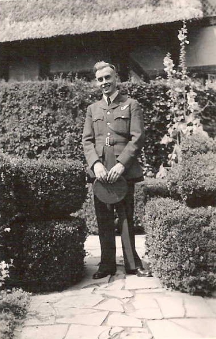 Photo of GORDON WINSTON KNUPP