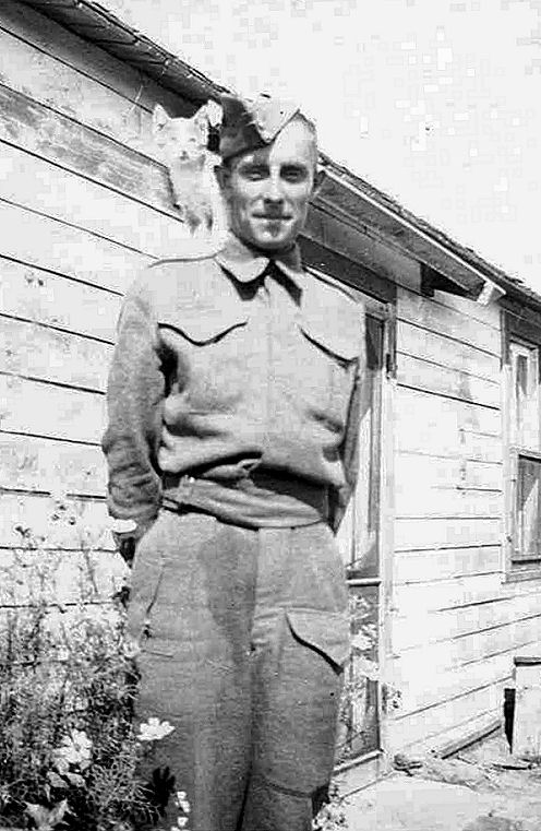 Photo of George Hollingdale