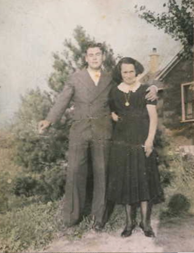 Photo of Harold and his mother Lillian