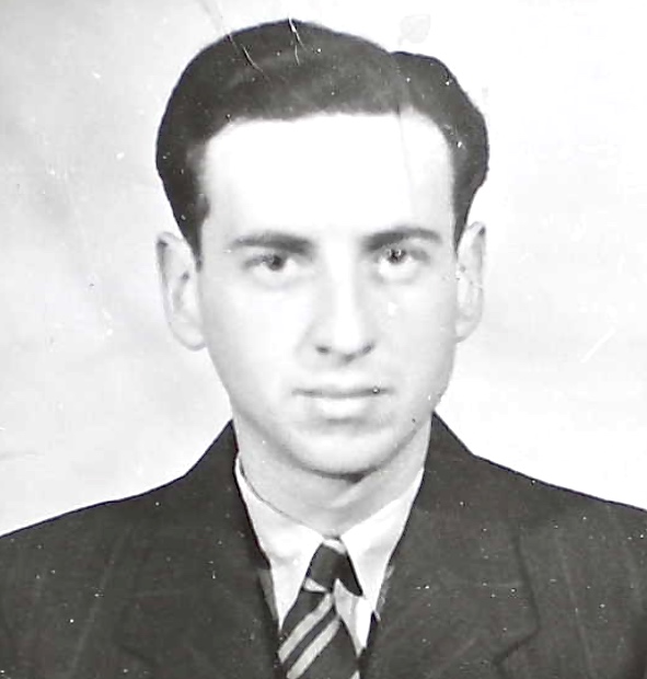 Photo of Donald McKenzie MackIntosh