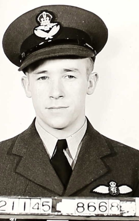 Photo of LEONARD FRANCIS LE CHIEN