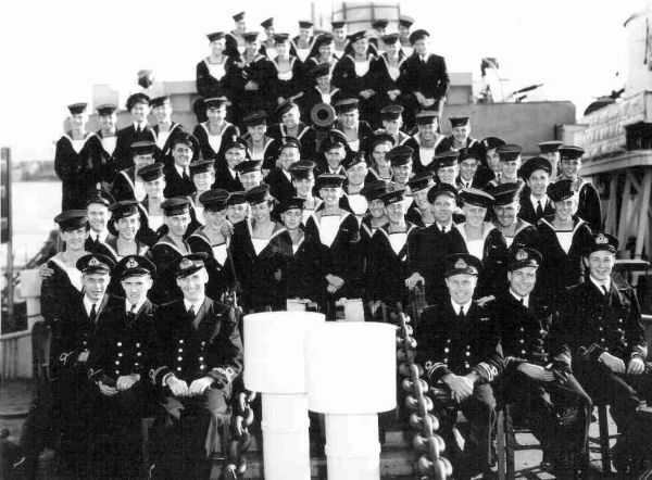 Crew of the HMCS Shawinigan