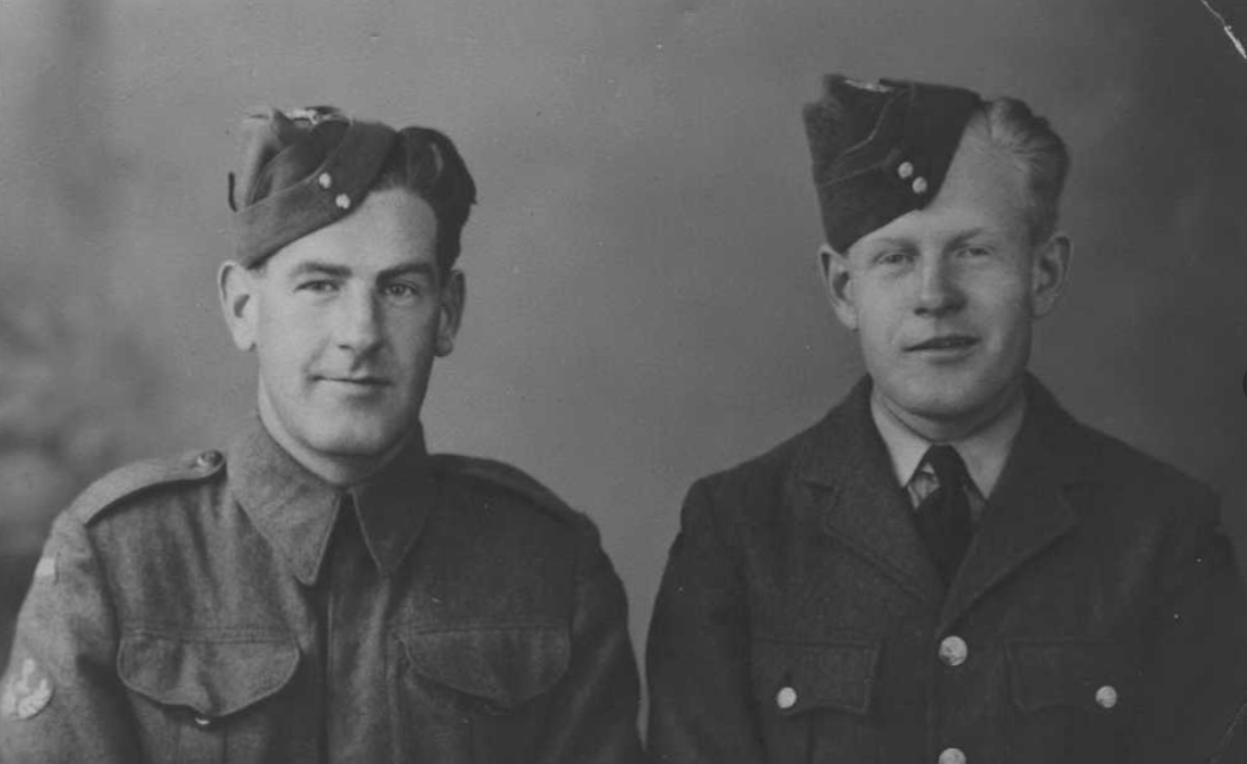 Photo of Paul Murphy (right) with his brother James (left).