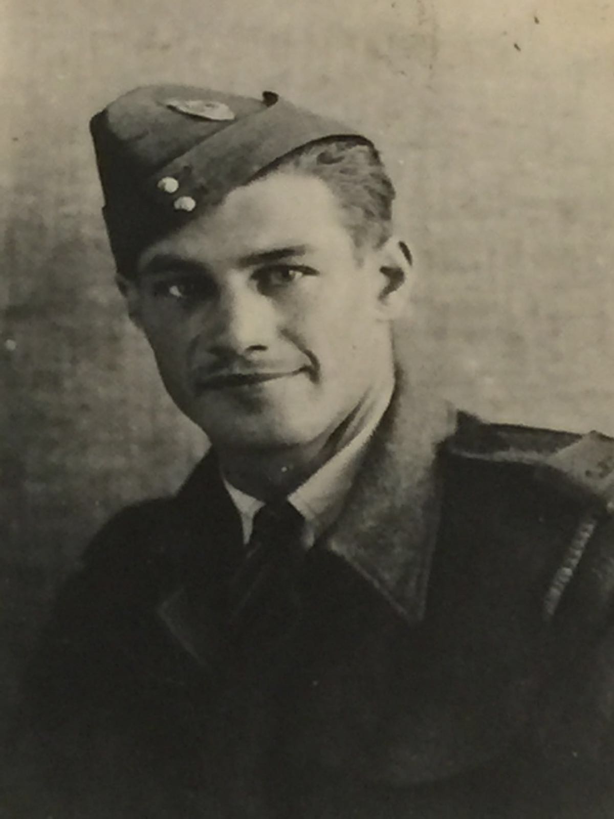 Photo of WALLACE RUSSELL HUFF