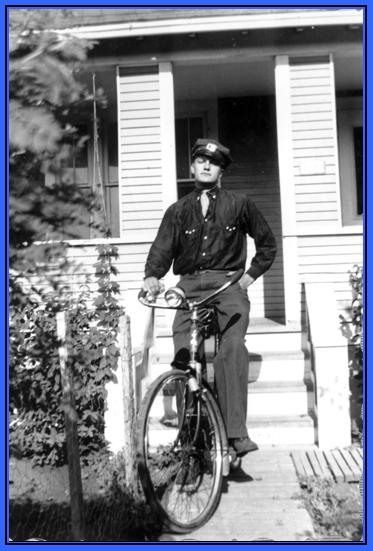 Photo of Denis Llewellyn Loveridge