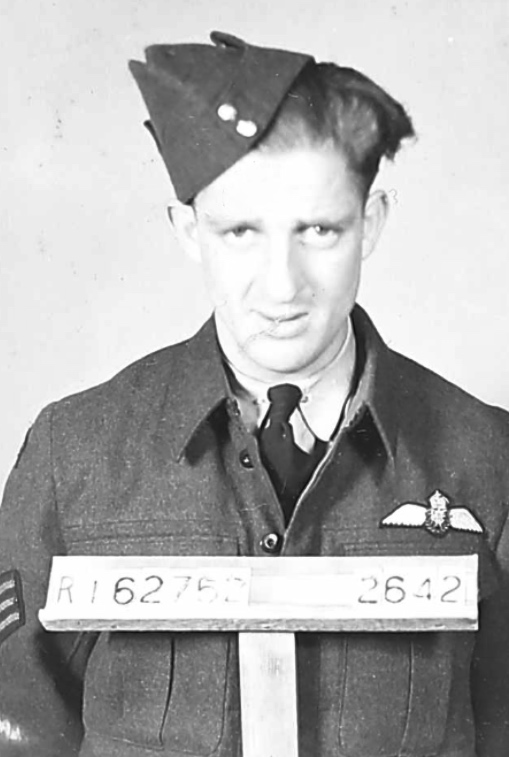 Photo of EARL DUNCAN MCDERMID