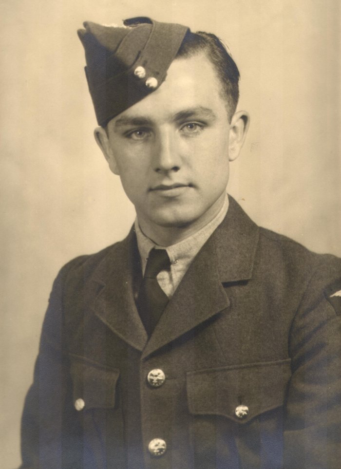 Photo of WARREN ARLESS ROBERT