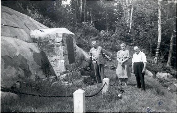 Parents Visit Cairn on Black Mountain