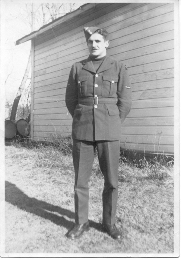 Photo of Maurice Davis