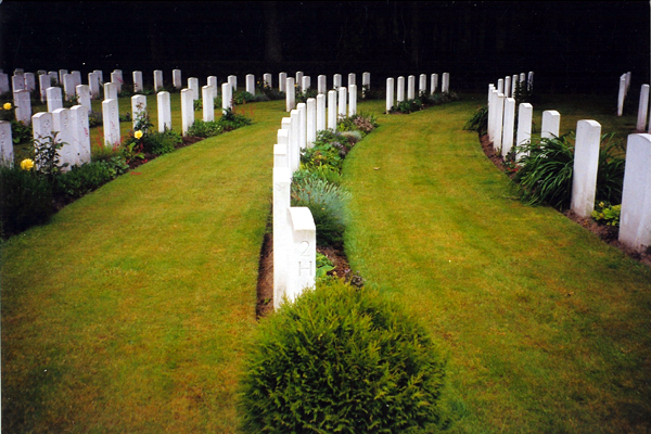 Photo 2 of Heverlee War Cemetery