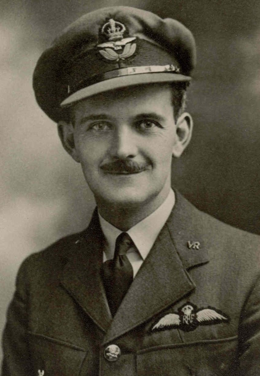 Photo of Gilbert Hooey