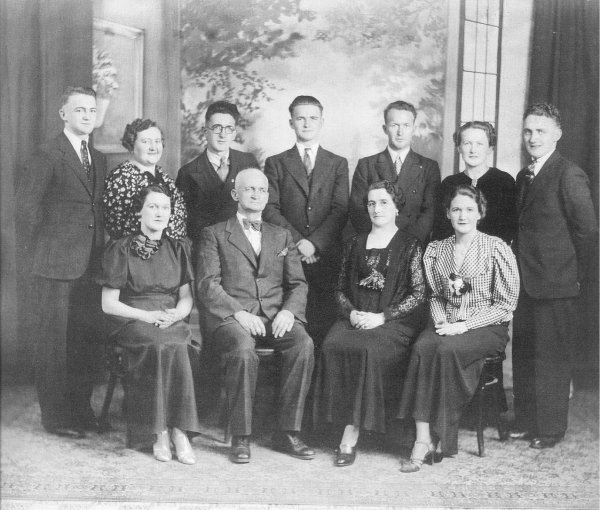 Smith Family Photo - Circa 1939 - 40
