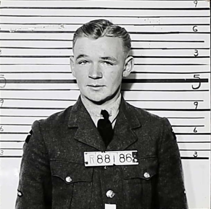 Photo of DONALD GORDON THOMPSON