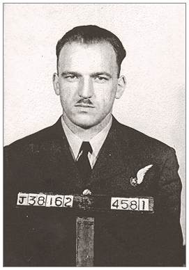 Photo of Angus Harvey