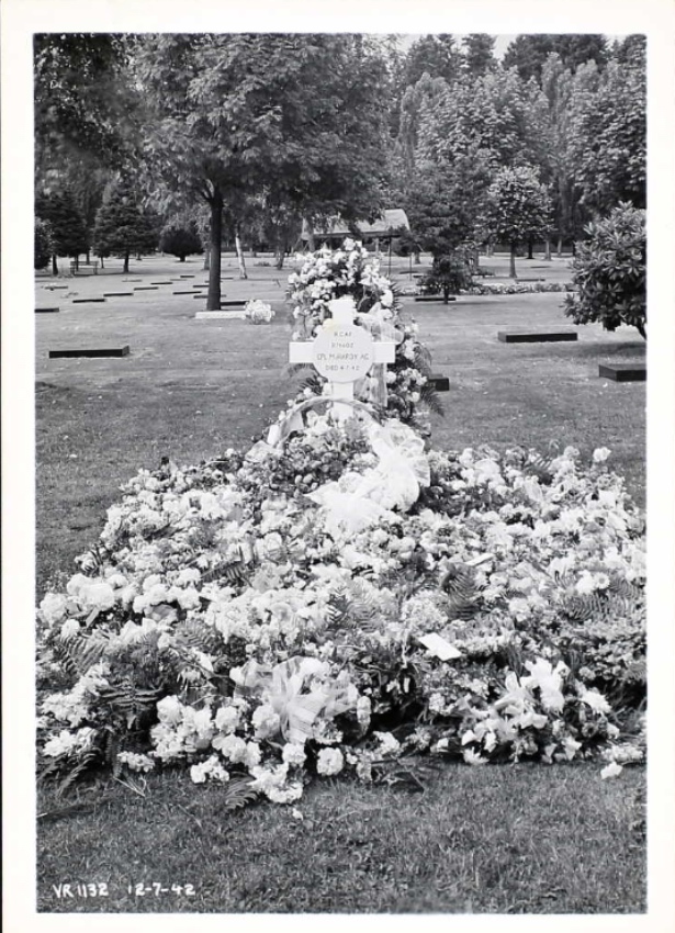 Temporary grave marker